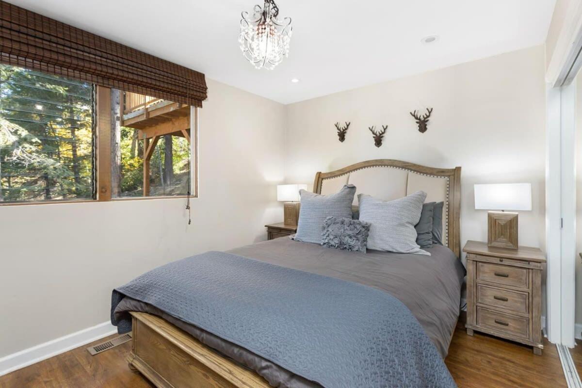 Snowflower Cabin Modern Luxe, 2 Level, 1500 Sqft, Ac, View, Dogs, Walk To Village Lake Arrowhead Exterior foto